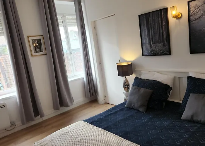 Tribunal Du Beffroi * Douai